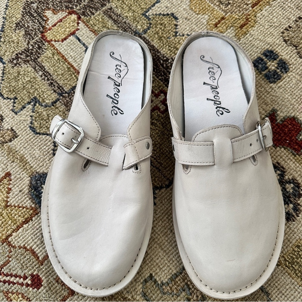 Free People Leather Slip On Slide Mules sz 39
